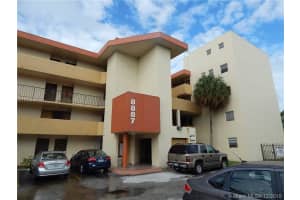 8887 Fontainebleau Blvd, Miami, FL 33172, Sold 03/23/16