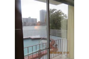 7920 East Dr, North Bay Village, FL 33141, Sold 02/02/16