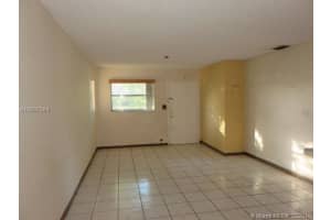 15699 SW 73rd Cir Terrace, Miami, FL 33193, Sold 04/15/16