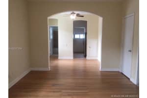 1561 Lenox Ave, Miami Beach, FL 33139, Sold 11/04/16