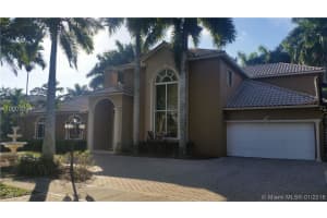 8240 NW 157th Terrace, Miami Lakes, FL 33016, Sold 05/27/16