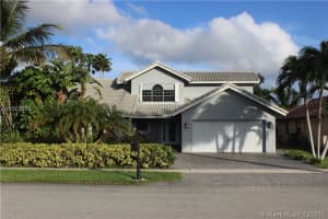 1640 W Oak Knoll Cir, Davie, FL 33324, Sold 01/29/16