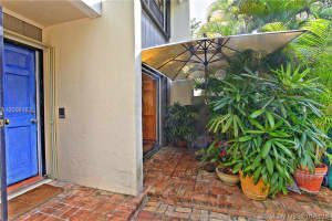 4917 SW 71st Pl, Miami, FL 33155, Sold 05/20/16