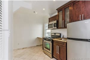 335 Ocean Dr, Miami Beach, FL 33139, Sold 05/13/16