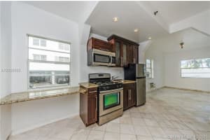 335 Ocean Dr, Miami Beach, FL 33139, Sold 05/13/16