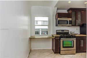 335 Ocean Dr, Miami Beach, FL 33139, Sold 05/13/16