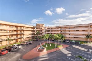 18000 NW 68th Ave #308a, Hialeah, FL 33015, Sold 02/12/16