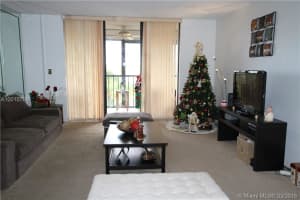 900 NE 195th St, Miami, FL 33179, Sold 06/22/16