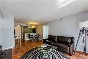 2642 Collins Ave, Miami Beach, FL 33140, Sold 03/22/16