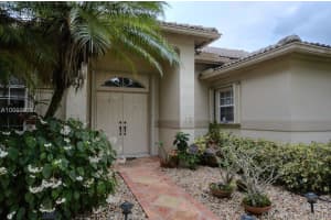9651 SW 14th Pl, Plantation, FL 33324, Sold 02/22/16