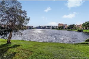 8893 Fontainebleau Blvd, Miami, FL 33172, Sold 06/29/16