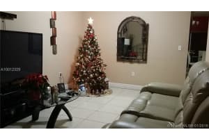 6940 NW 179th St, Hialeah, FL 33015, Sold 01/29/16