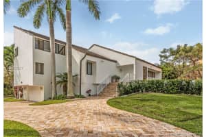 6920 Sunrise Dr, Coral Gables, FL 33133, Sold 11/18/16