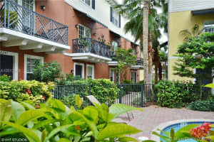 2251 NE 9th Ave, Wilton Manors, FL 33305, Sold 03/24/16