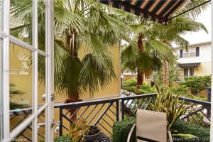 2251 NE 9th Ave, Wilton Manors, FL 33305, Sold 03/24/16