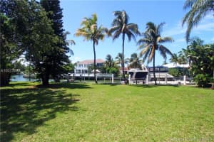 211 Cape Florida Dr, Key Biscayne, FL 33149, Sold 03/23/16