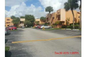 11051 NW 7th St, Miami, FL 33172, Sold 03/01/16