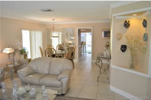 10130 NW 56th St, Doral, FL 33178, Sold 11/07/16