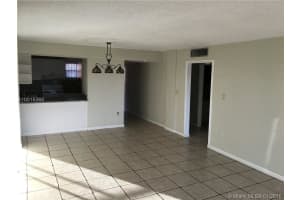 1810 W 56th St, Hialeah, FL 33012, Sold 03/04/16