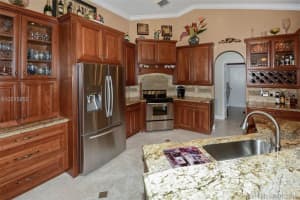 9704 E Tree Tops Ct, Davie, FL 33328, Sold 05/05/16