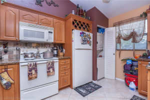 2243 SW 80th Terrace, Miramar, FL 33025, Sold 10/25/16