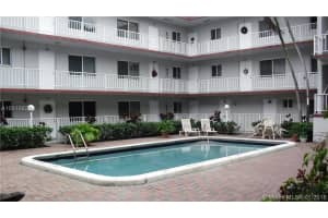 7910 Taft St, Pembroke Pines, FL 33024, Sold 12/22/16