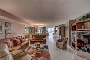 6423 Collins Ave, Miami Beach, FL 33141, Sold 06/06/16