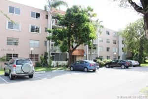 8421 NW 8th St, Miami, FL 33126, Sold 03/22/16