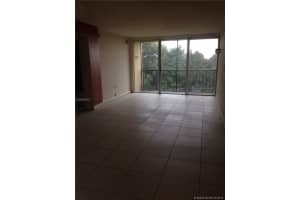 8860 Fontainebleau Blvd, Miami, FL 33172, Sold 11/09/16