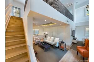 125 Ocean Dr APT L0104, Miami Beach, FL 33139, Sold 06/02/16