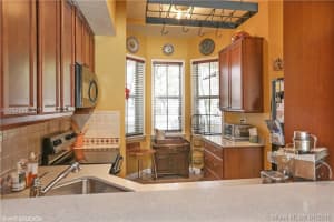 9748 NW 45th Ln, Doral, FL 33178, Sold 04/26/16