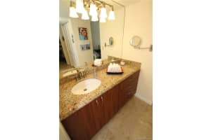 3101 N Country Club Dr, Aventura, FL 33180, Sold 11/01/16