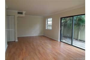 1940 Bayberry Dr, Pembroke Pines, FL 33024, Sold 05/03/16