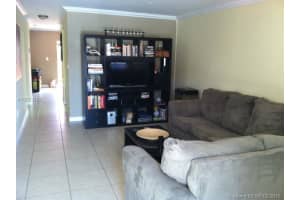 18858 NW 85th Ct, Hialeah, FL 33015, Sold 03/15/16