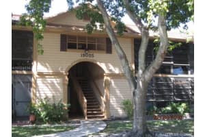 19055 NW 62nd Ave, Hialeah, FL 33015, Sold 03/29/16