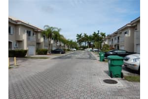 10180 SW 88th St, Miami, FL 33176, Sold 07/15/16