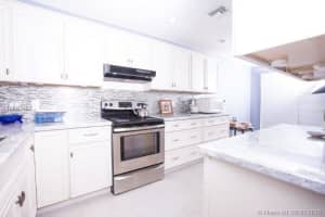 452 SE 14th St, Dania Beach, FL 33004, Sold 03/16/16