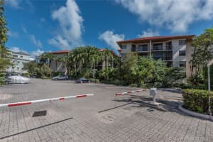 55 Ocean Ln Dr, Key Biscayne, FL 33149, Sold 04/13/16