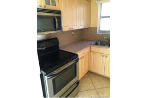 310 Fontainebleau Blvd, Miami, FL 33172, Sold 04/25/16