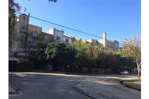 2630 SW 28th St, Coral Gables, FL 33133, Sold 04/29/16