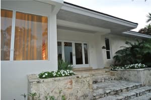 186 E Sunrise Ave, Coral Gables, FL 33133, Sold 04/29/16