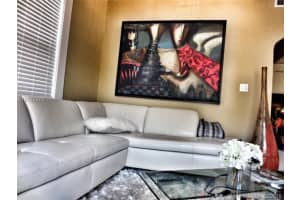 536 14th St, Miami Beach, FL 33139, Sold 04/04/16