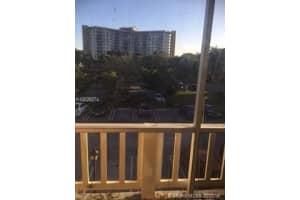 10762 La Placida Dr, Coral Springs, FL 33065, Sold 01/31/17