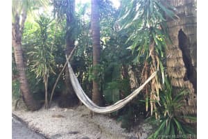 840 Lenox Ave, Miami Beach, FL 33139, Sold 10/19/16