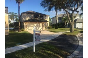 1301 SW 87th Way, Pembroke Pines, FL 33025, Sold 03/21/16