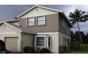 10717 NW 11th St, Pembroke Pines, FL 33026, Sold 06/09/16