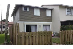 10717 NW 11th St, Pembroke Pines, FL 33026, Sold 06/09/16