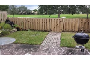 10717 NW 11th St, Pembroke Pines, FL 33026, Sold 06/09/16