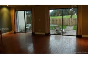 10717 NW 11th St, Pembroke Pines, FL 33026, Sold 06/09/16