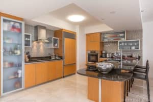17201 Collins Ave, Sunny Isles Beach, FL 33160, Sold 02/19/21